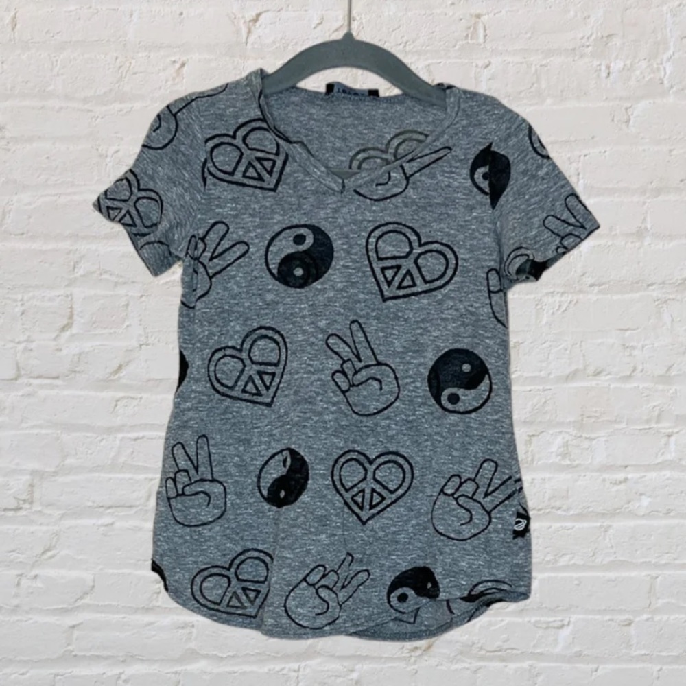 Terez Peace And Love Tee!